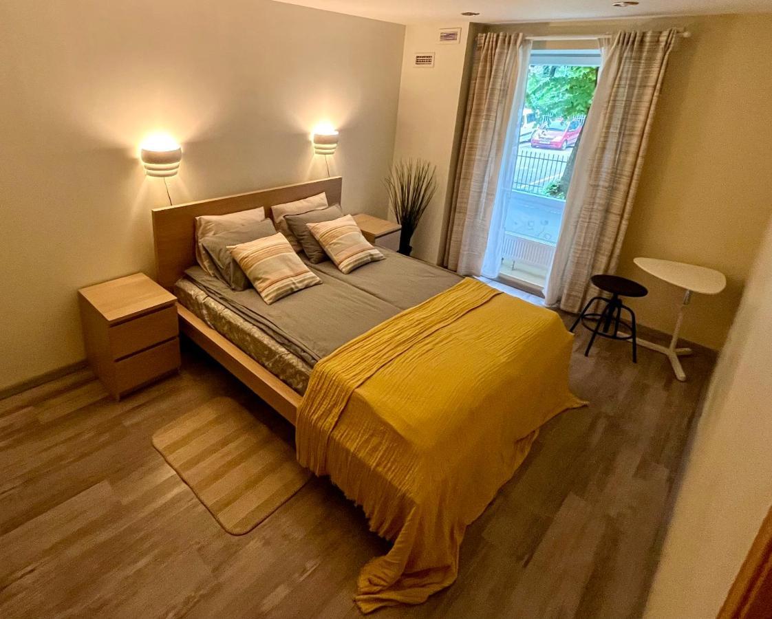 Cozy Vibes Like Home It Is Quiet Apartment With Three Bedrooms Riga Esterno foto