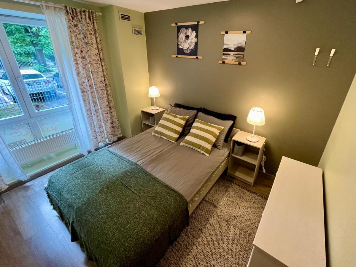 Cozy Vibes Like Home It Is Quiet Apartment With Three Bedrooms Riga Esterno foto