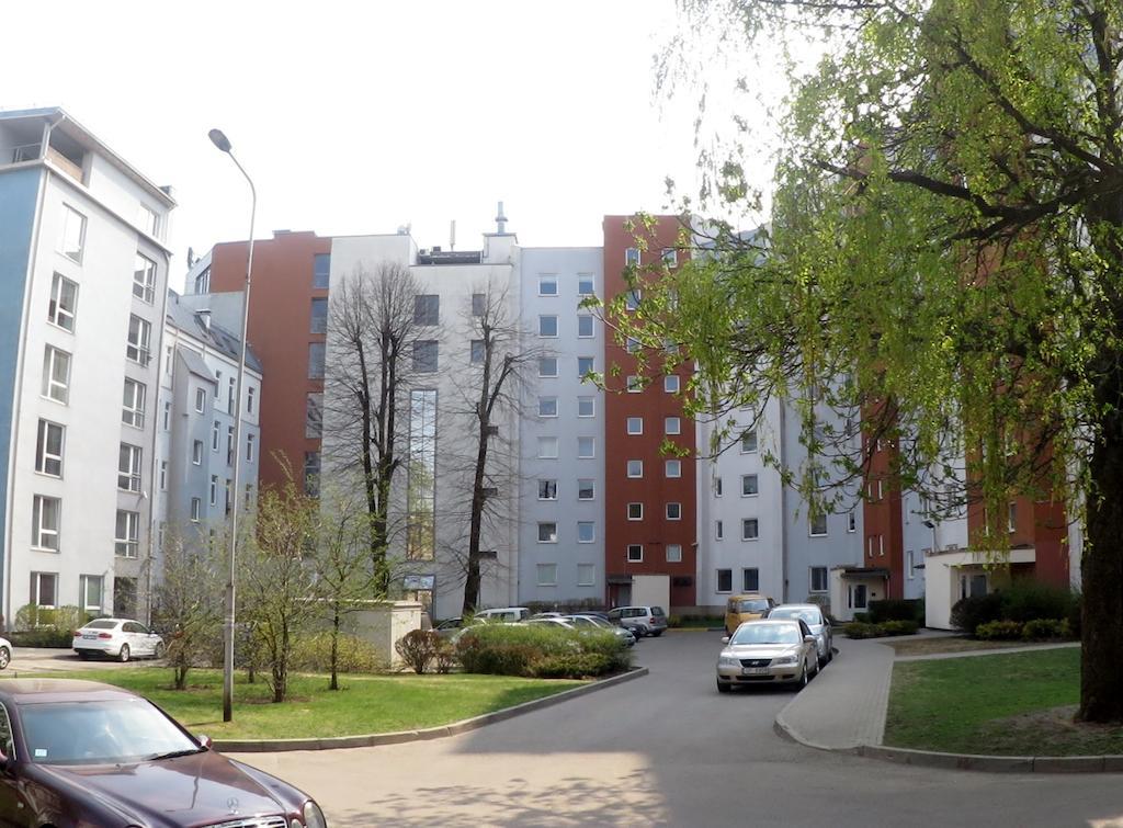 Cozy Vibes Like Home It Is Quiet Apartment With Three Bedrooms Riga Esterno foto