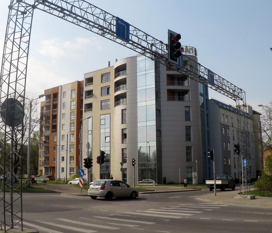 Cozy Vibes Like Home It Is Quiet Apartment With Three Bedrooms Riga Esterno foto